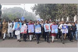 মেট্রোরেলের উদ্বোধনে ঢাবিতে ছাত্রলীগের আনন্দ শোভাযাত্রা
